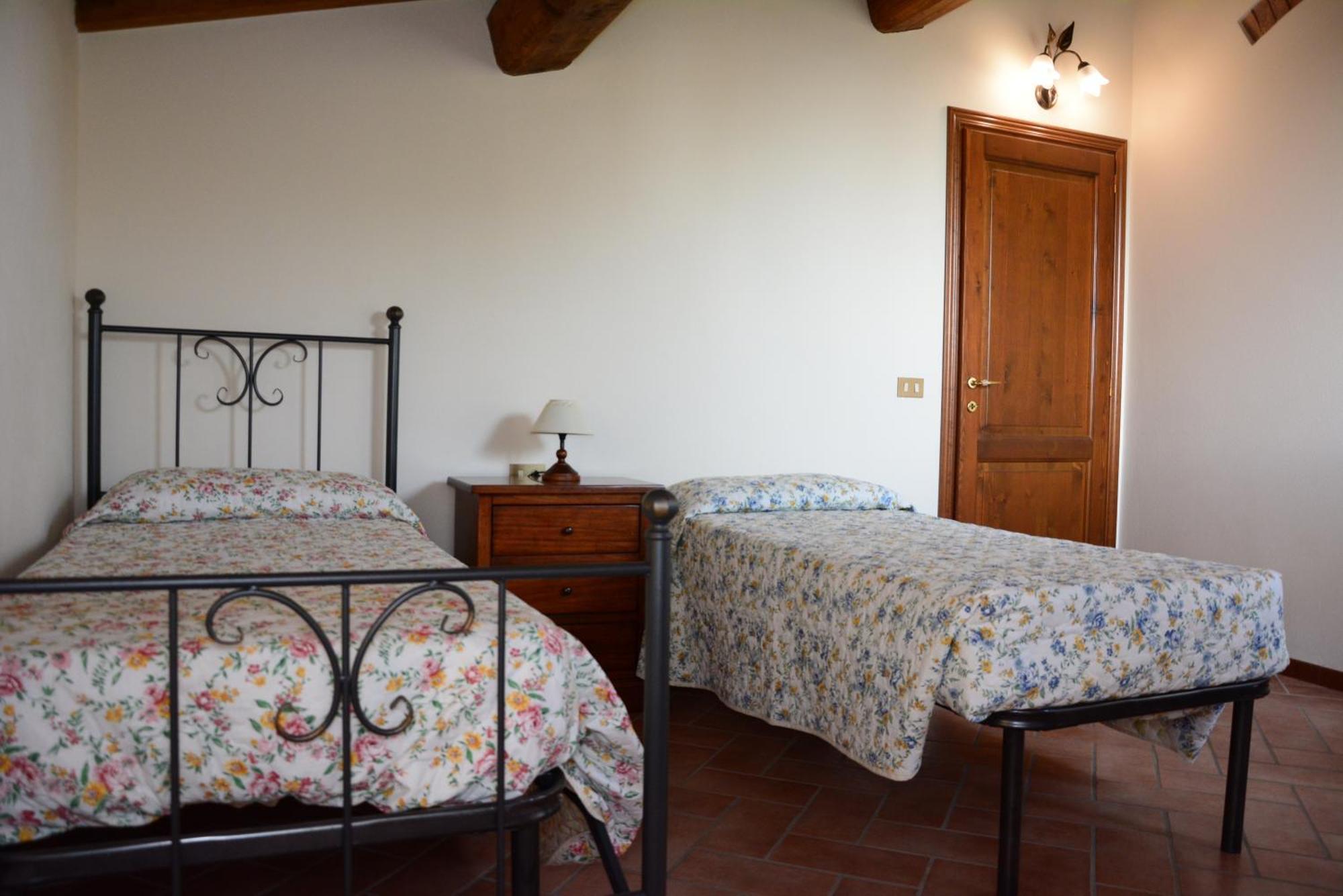 Agriturismo Podere Casalone Limite Exterior foto
